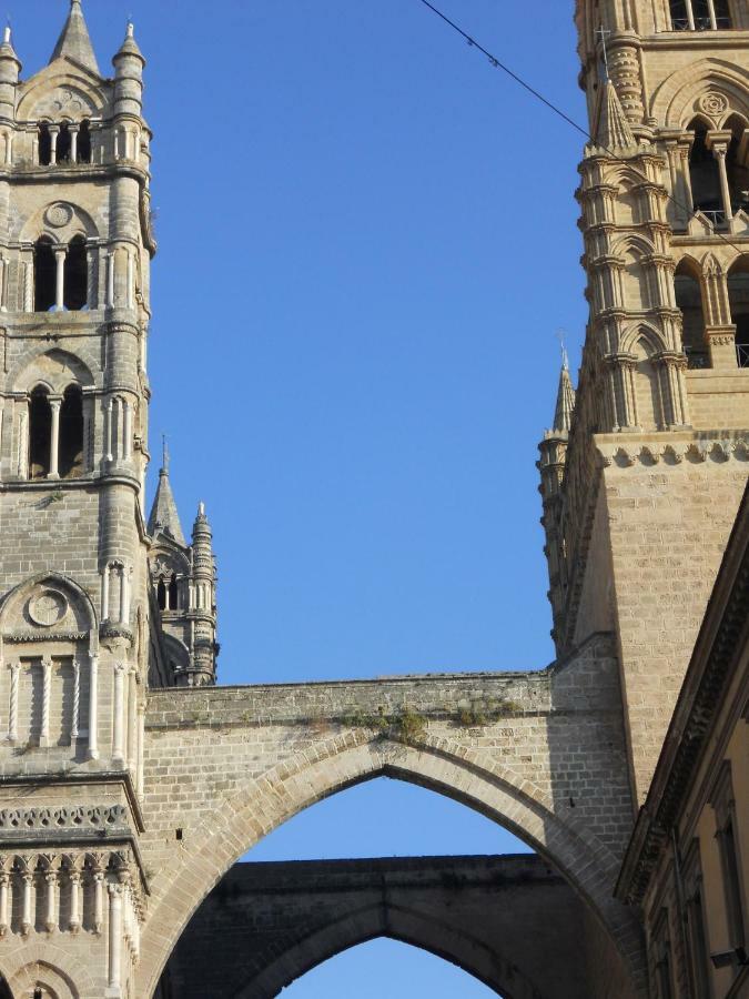 Casa Clo Alla Cattedrale Палермо Екстериор снимка