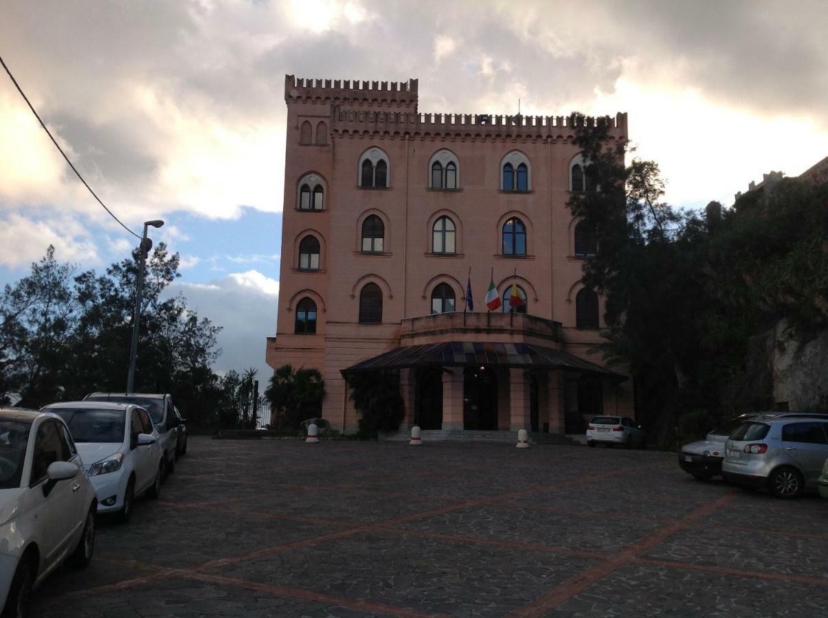 Casa Clo Alla Cattedrale Палермо Екстериор снимка